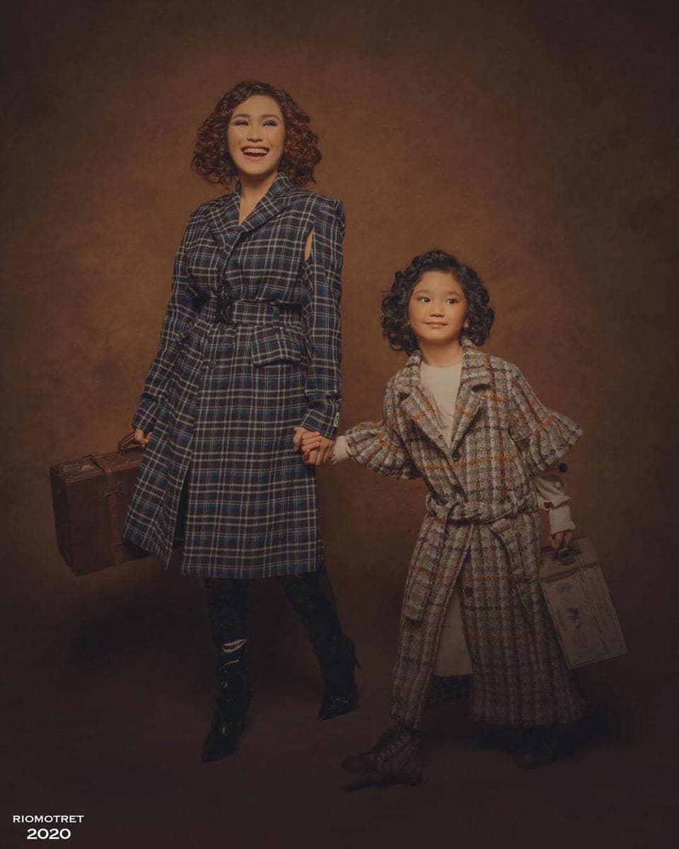 instagram.com/ayutingting92