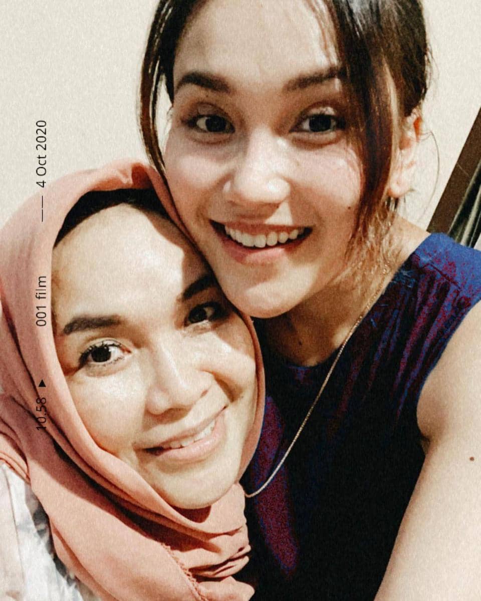 instagram.com/ayutingting92