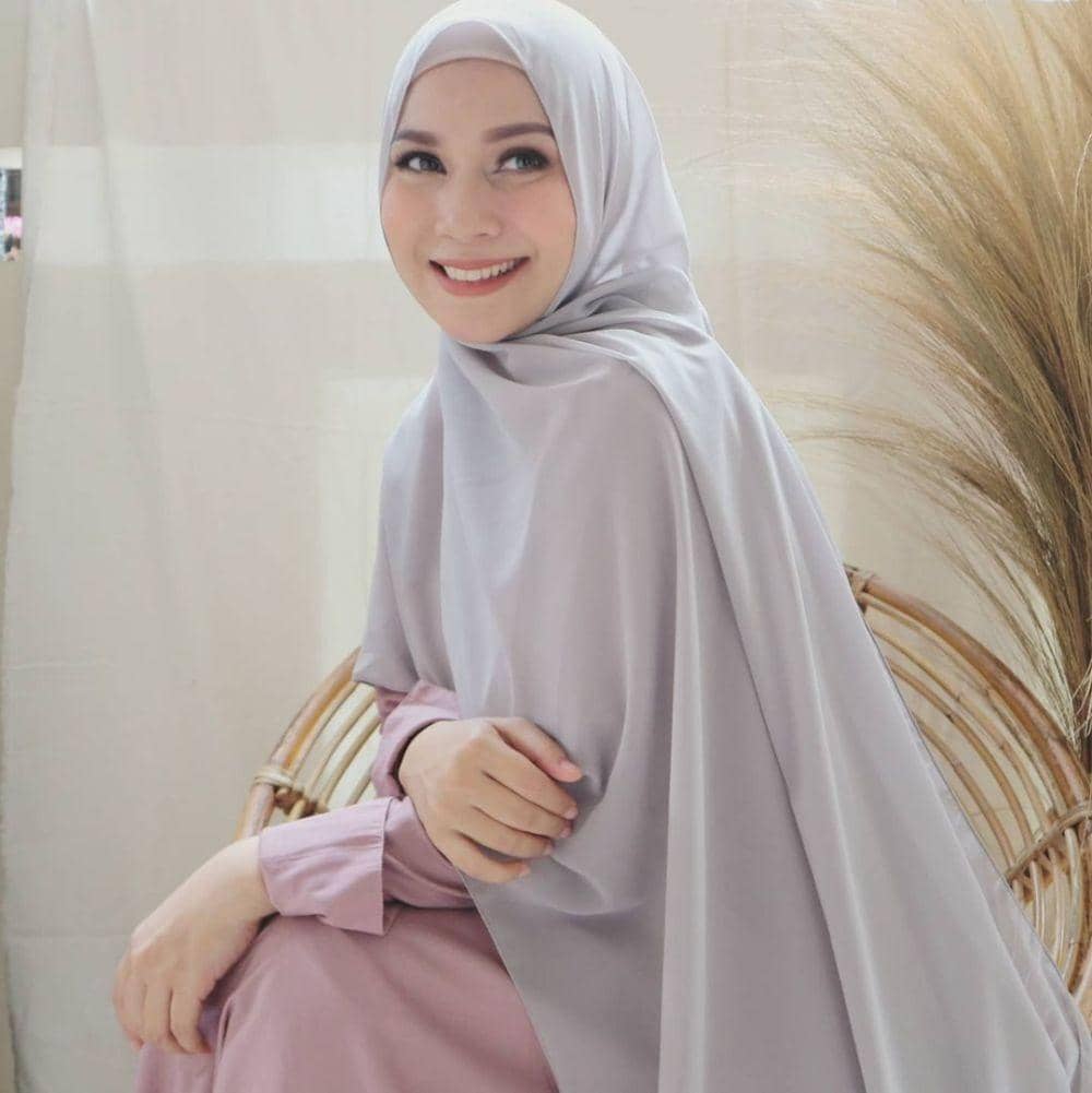 instagram.com/puputmelati