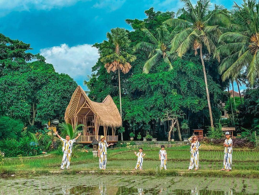 Instagram.com/aurelie.hermansyah