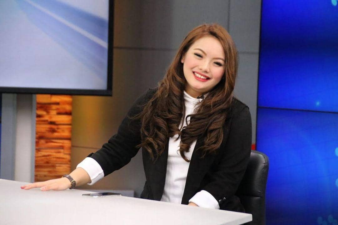 Instagram.com/hillarybrigitta