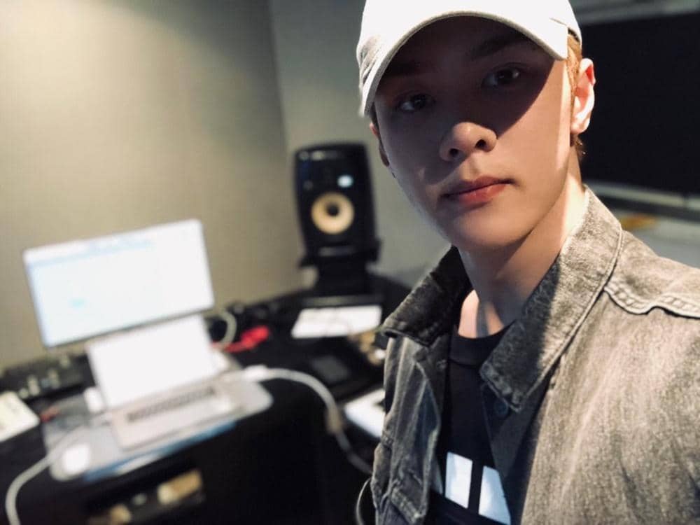 Twitter.com/wayv_official