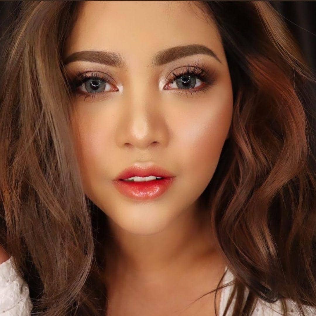 Instagram.com/RachelVennya