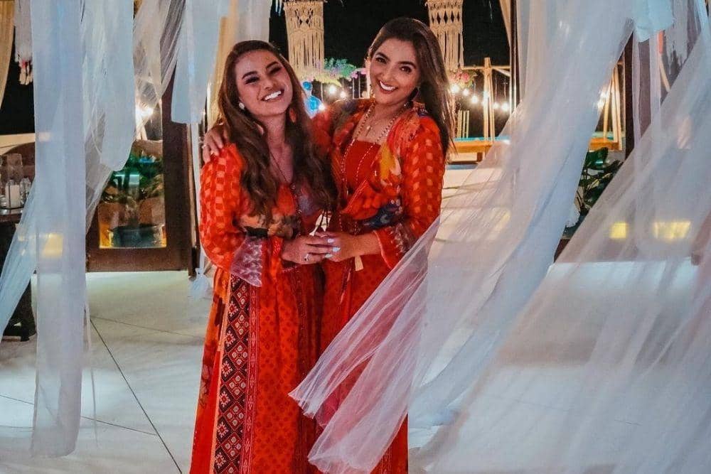 instagram.com/ashanty_ash