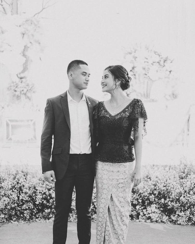 Instagram.com/awkarin