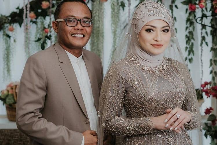 Instagram.com/nathalieholscher