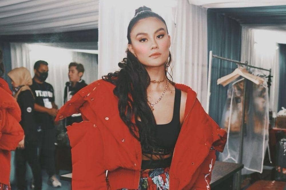 instagram.com/agnezmo