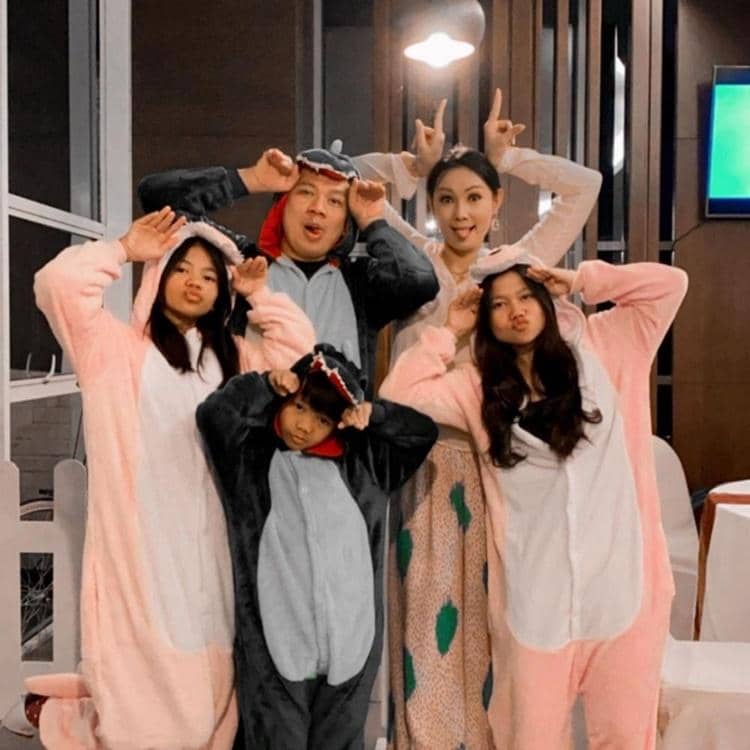 Instagram.com/vickyprasetyo777