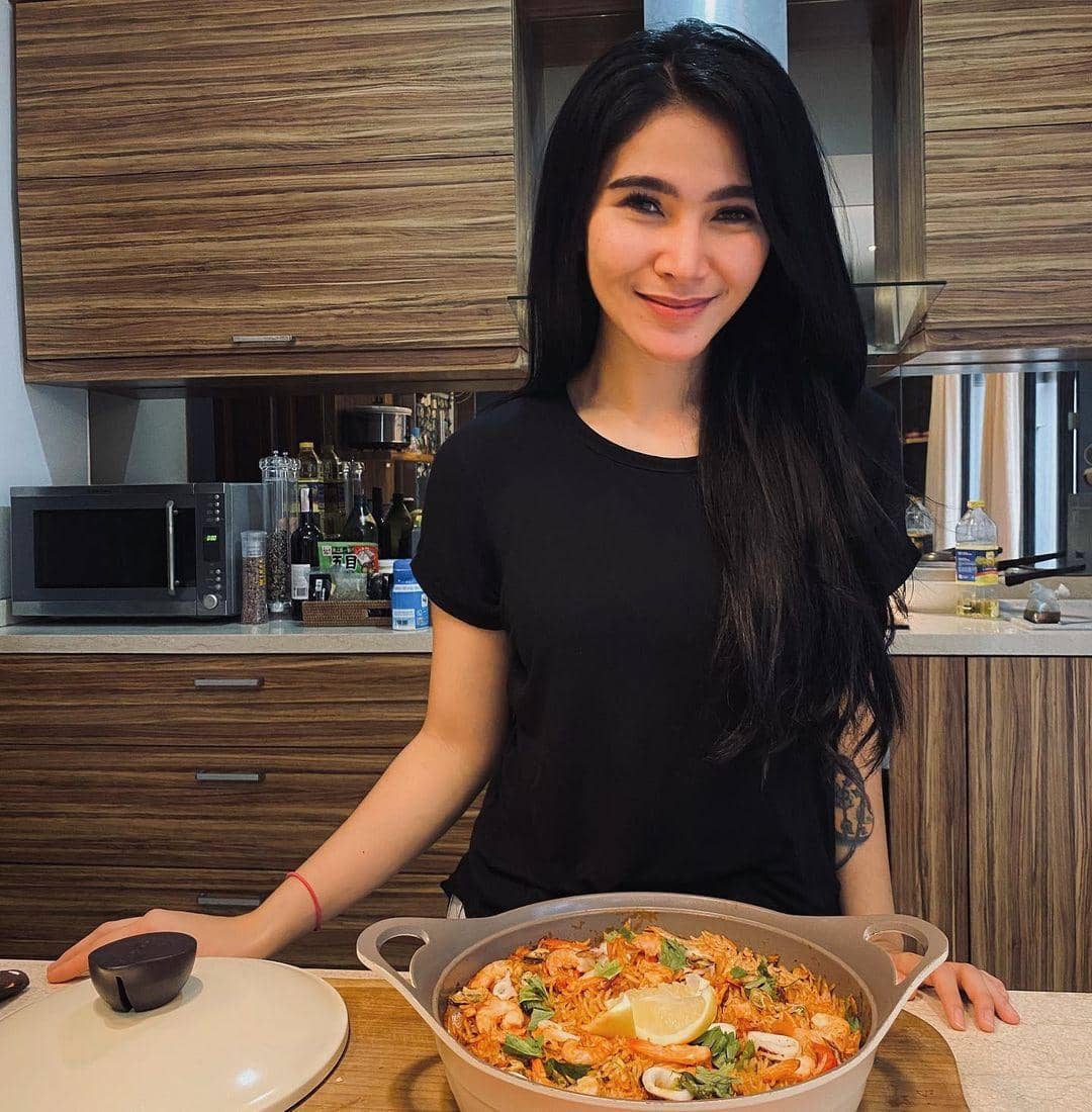 Instagram.com/ginaadityya