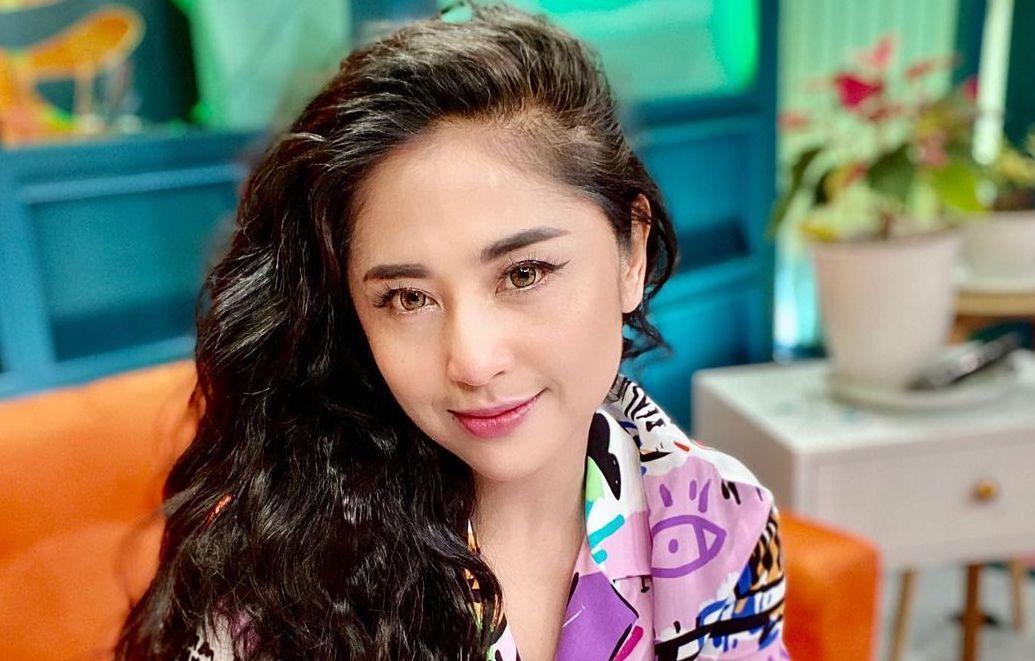 Positif COVID-19, Ini Pesan dari Dewi Perssik