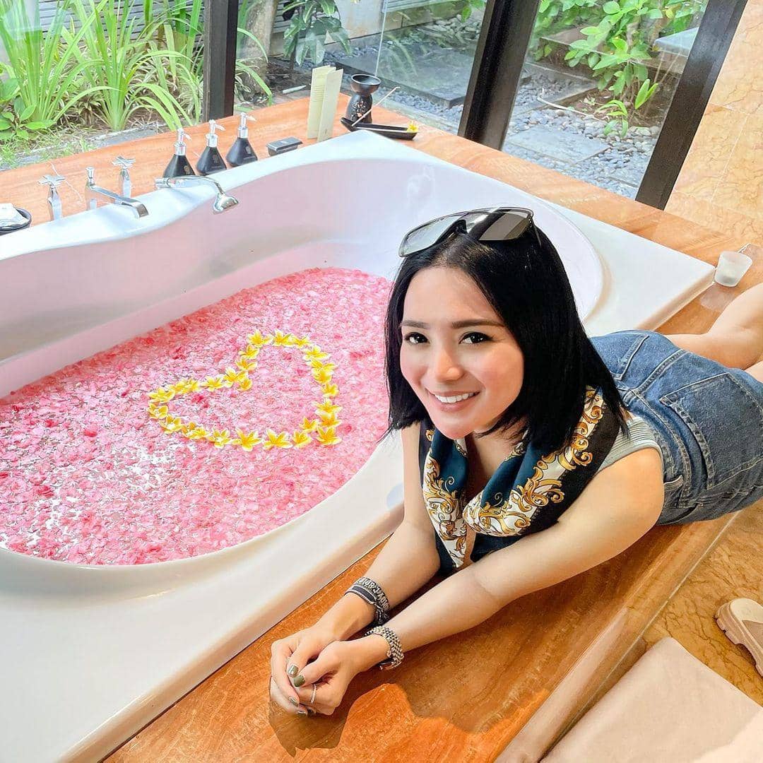 instagram.com/wikasalim