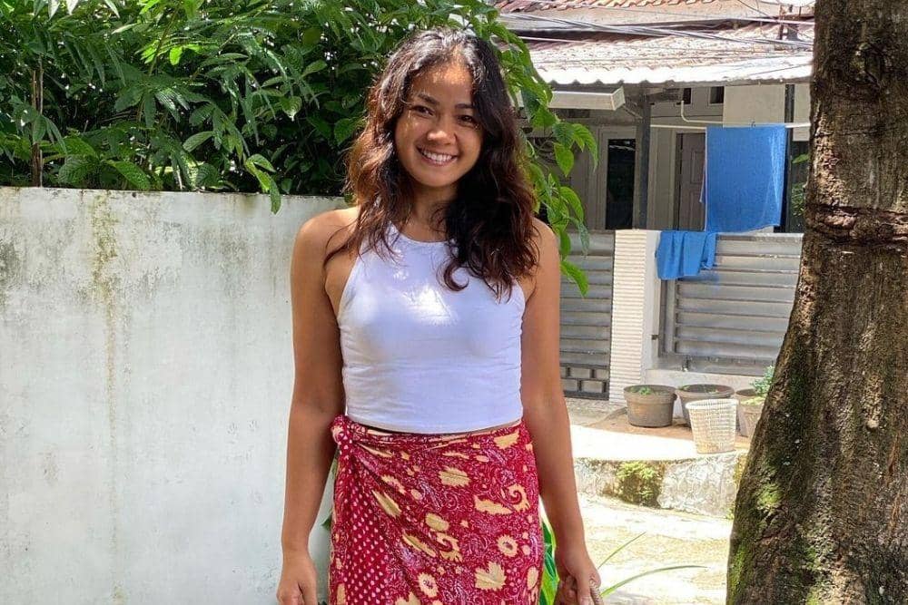 instagram.com/nirinazubir_