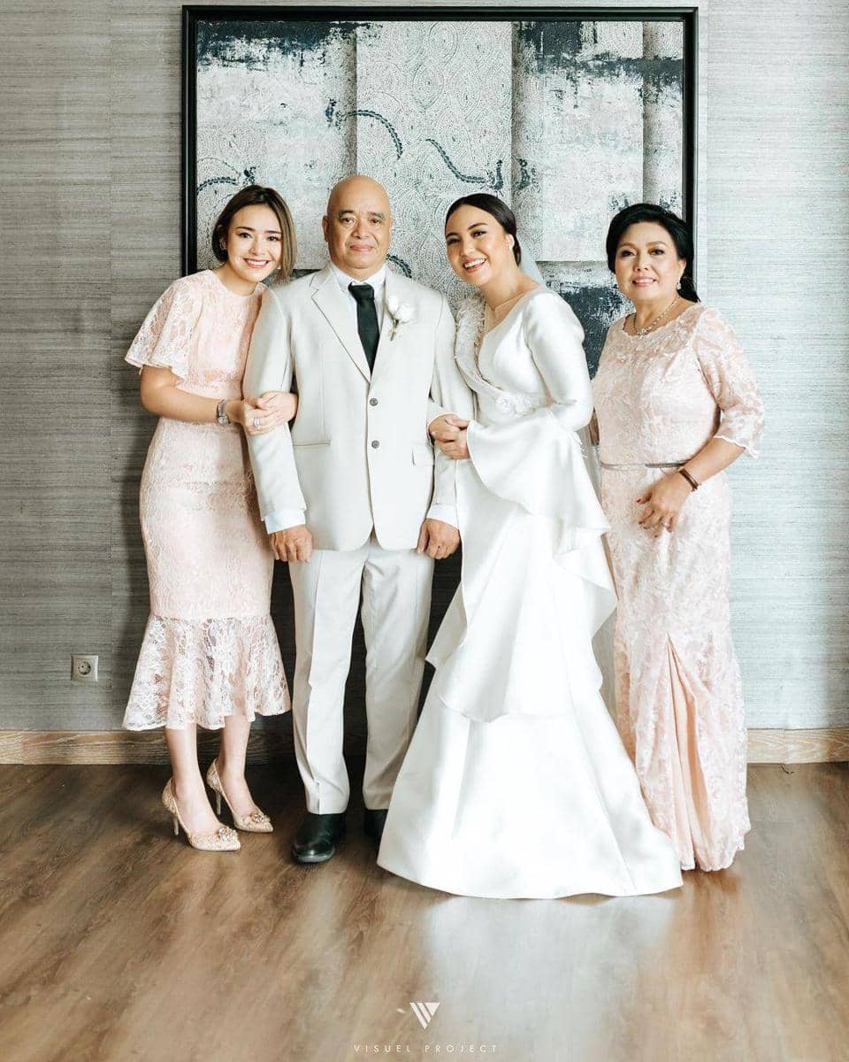 instagram.com/amandamanopo