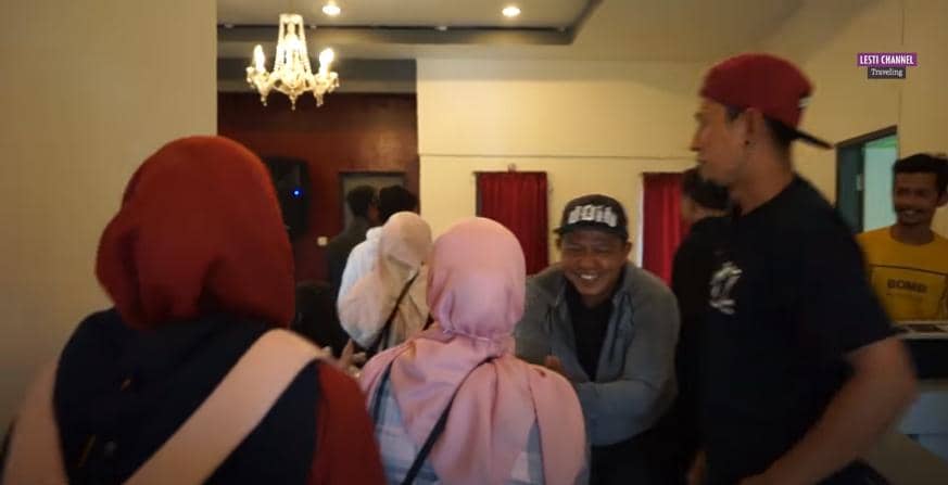 youtube.com/lestychannel