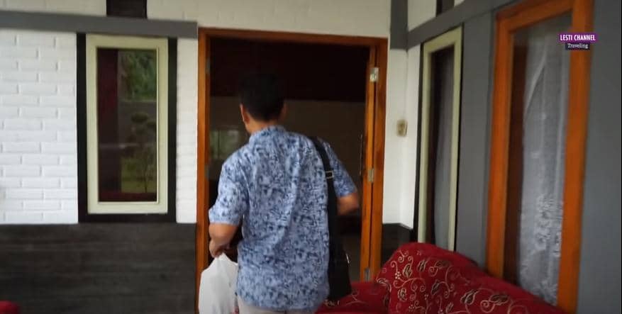 youtube.com/lestychannel