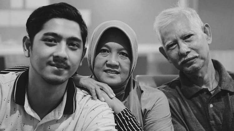 Instagram.com/arya.saloka