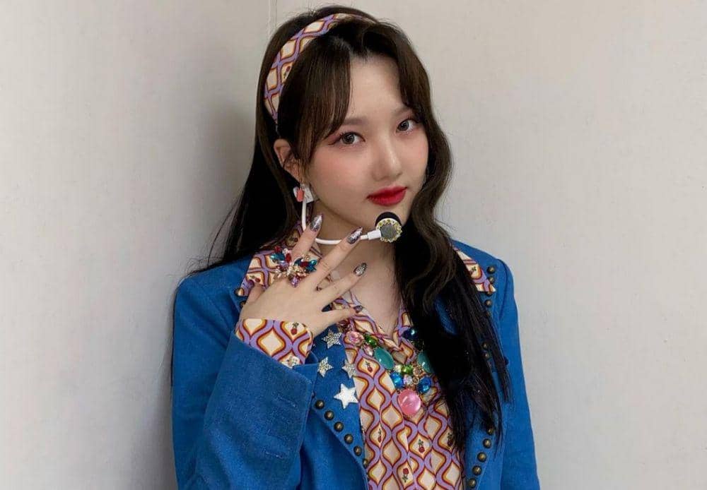 Yerin Gfriend dengan bandana
