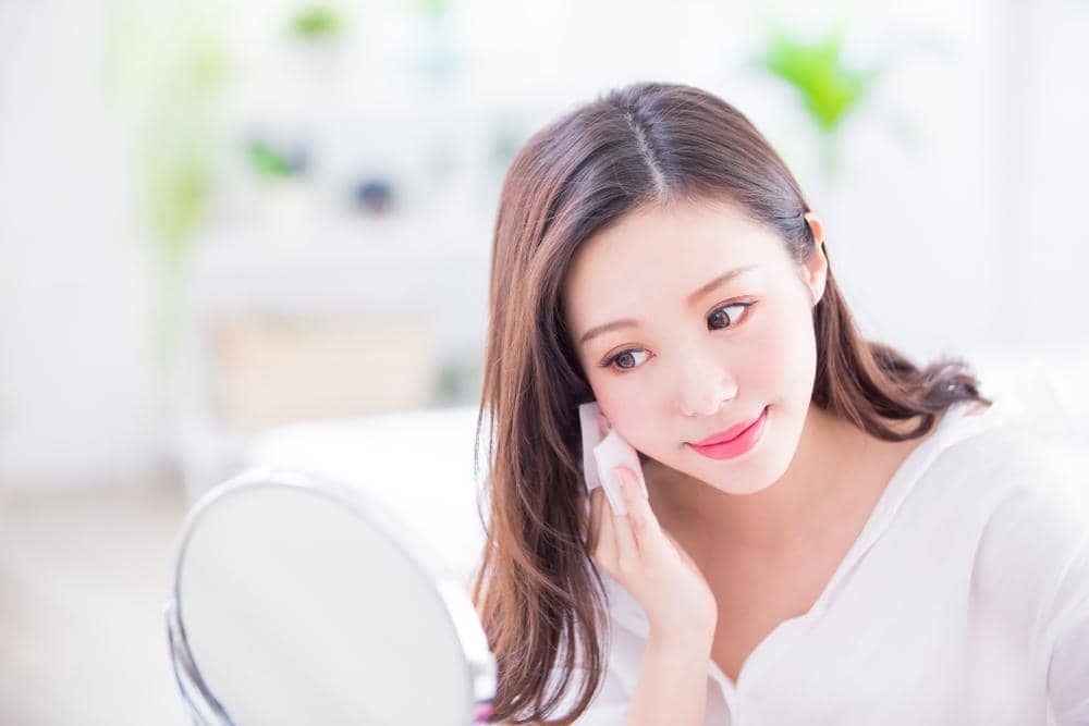 Shutterstock/aslysun