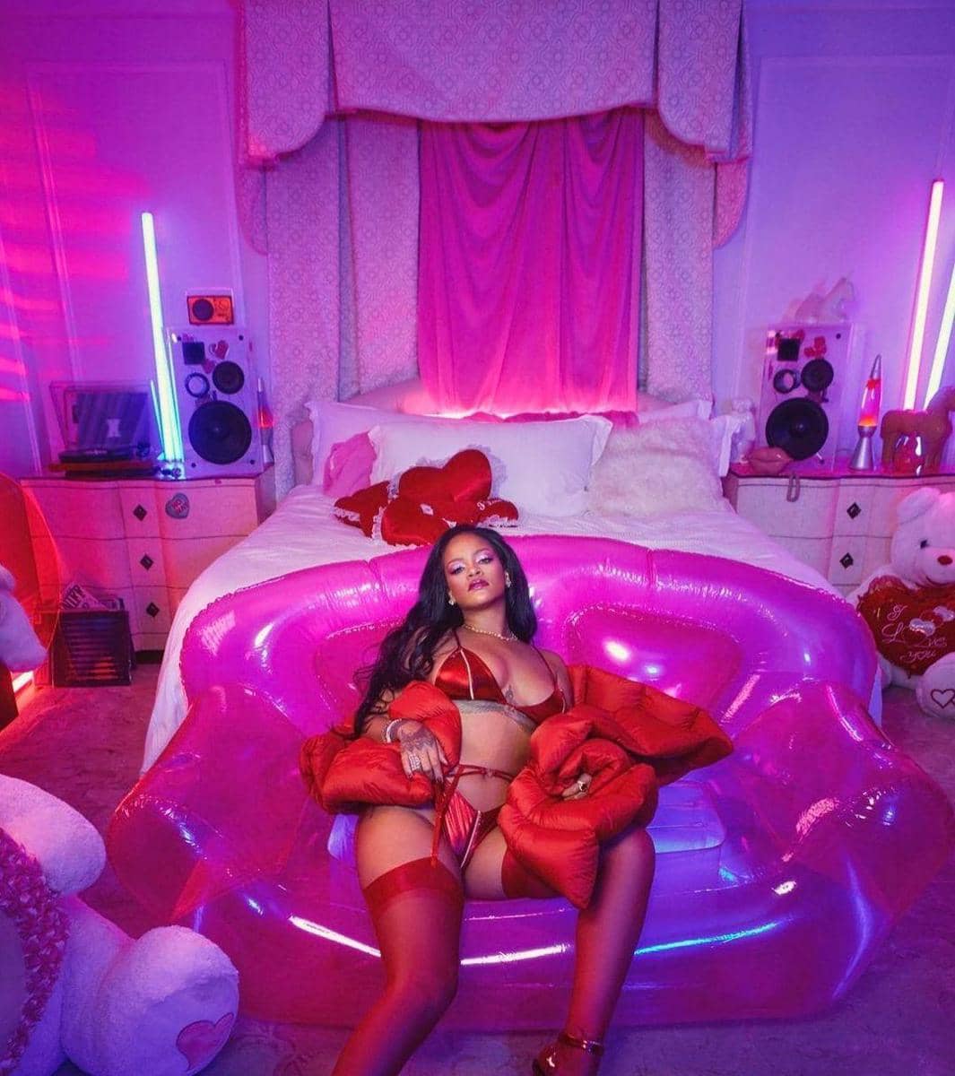 instagram.com/badgalriri