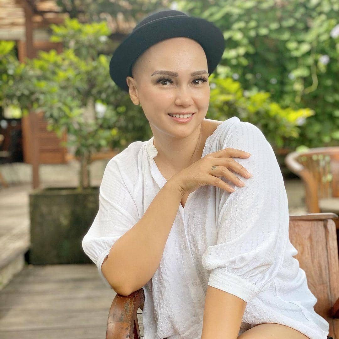 instagram.com/febyfebiola_