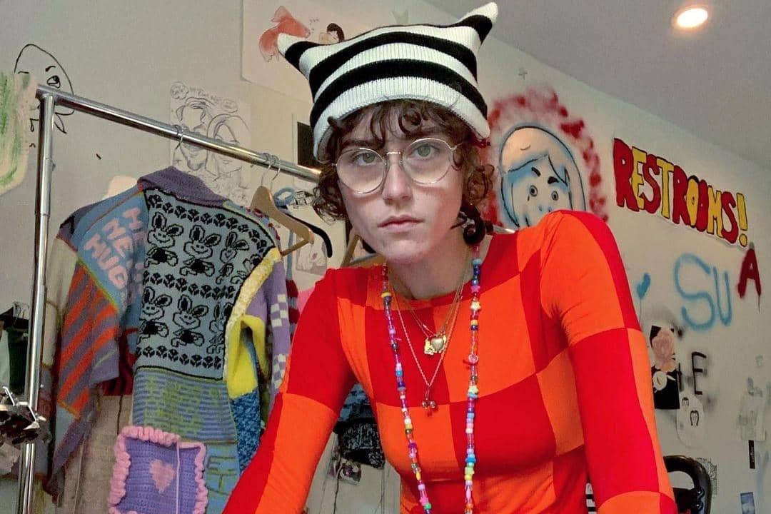 instagram.com/ellaemhoff