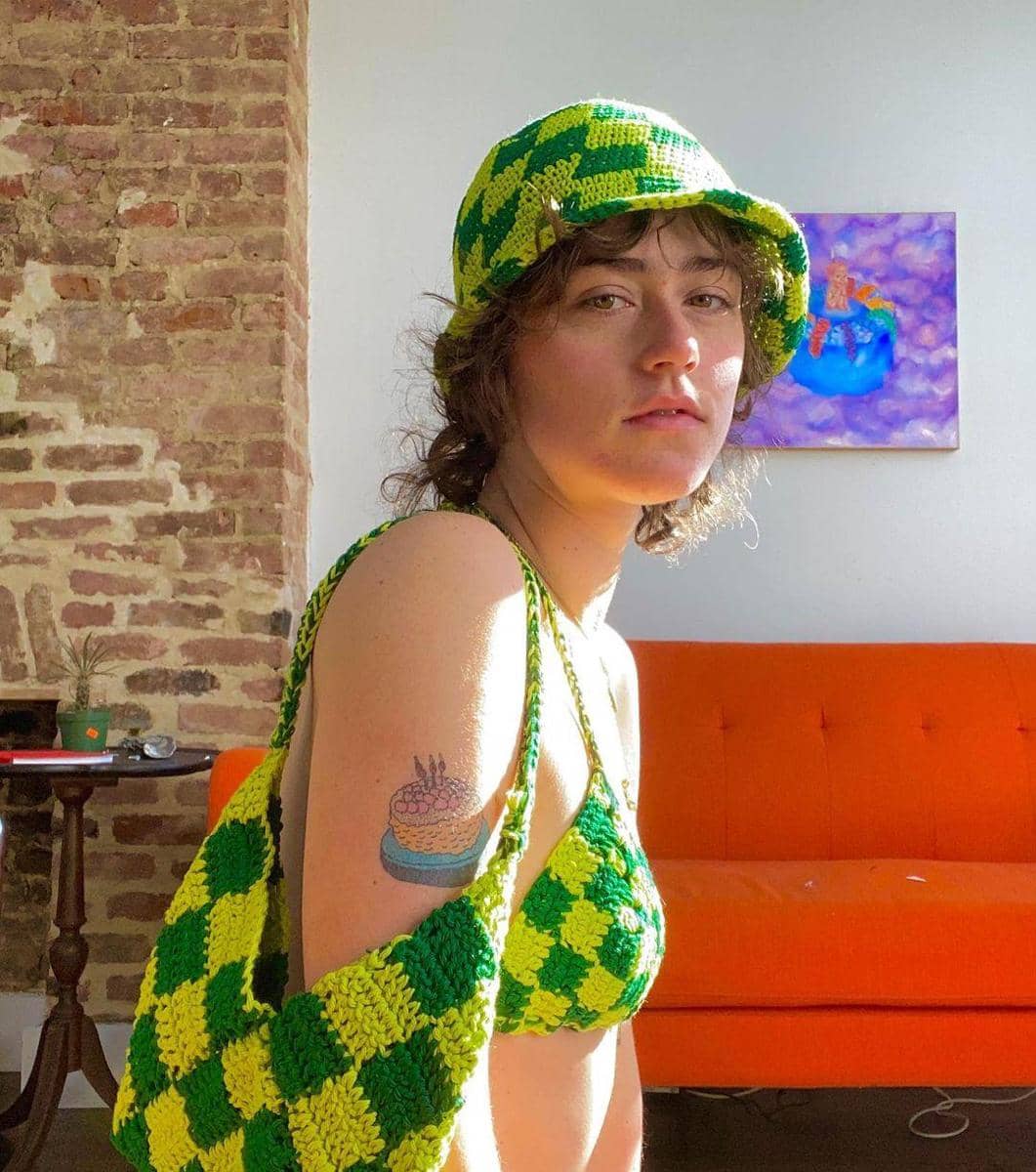 instagram.com/ellaemhoff