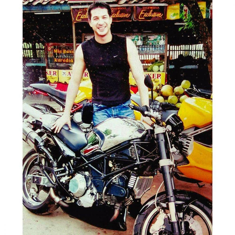 instagram.com/ariwibowo_official