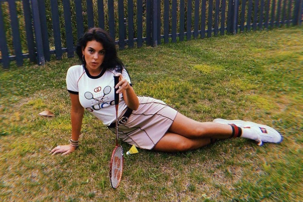 instagram.com/georginagio