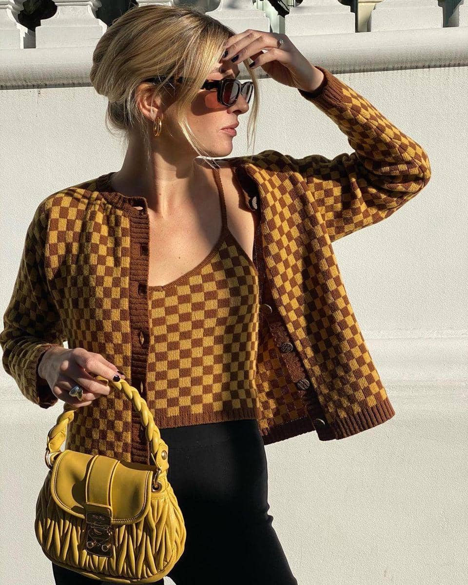 instagram.com/camillecharriere