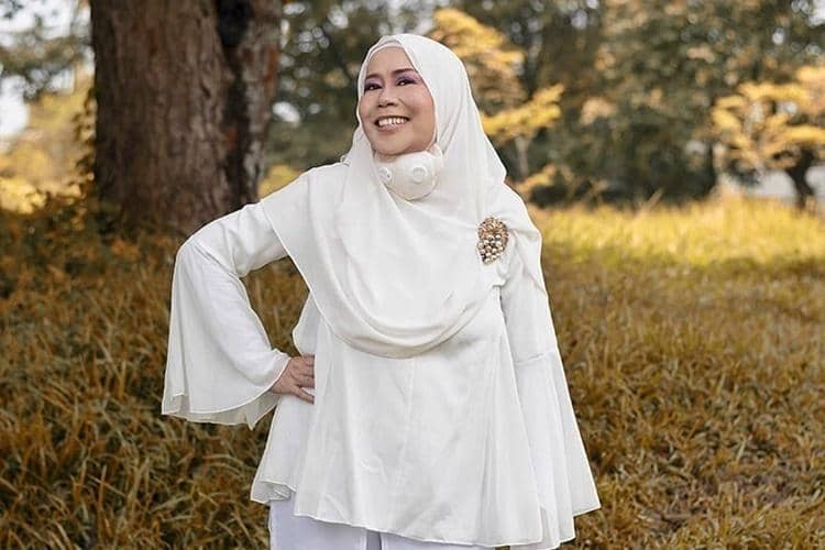 Instagram.com/dewiyullofficial