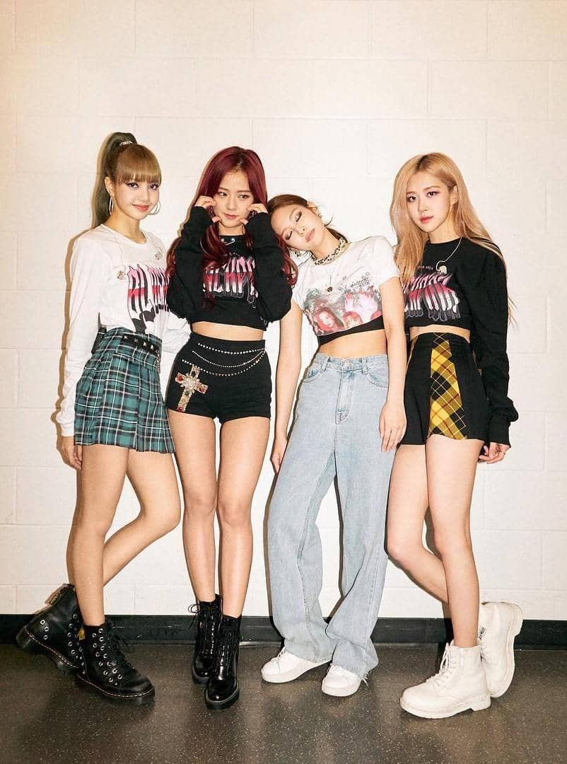 instagram.com/blackpinkofficial