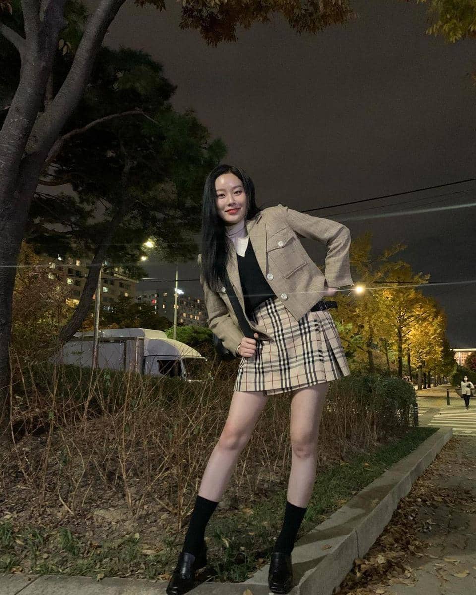 instagram.com/youna_1997