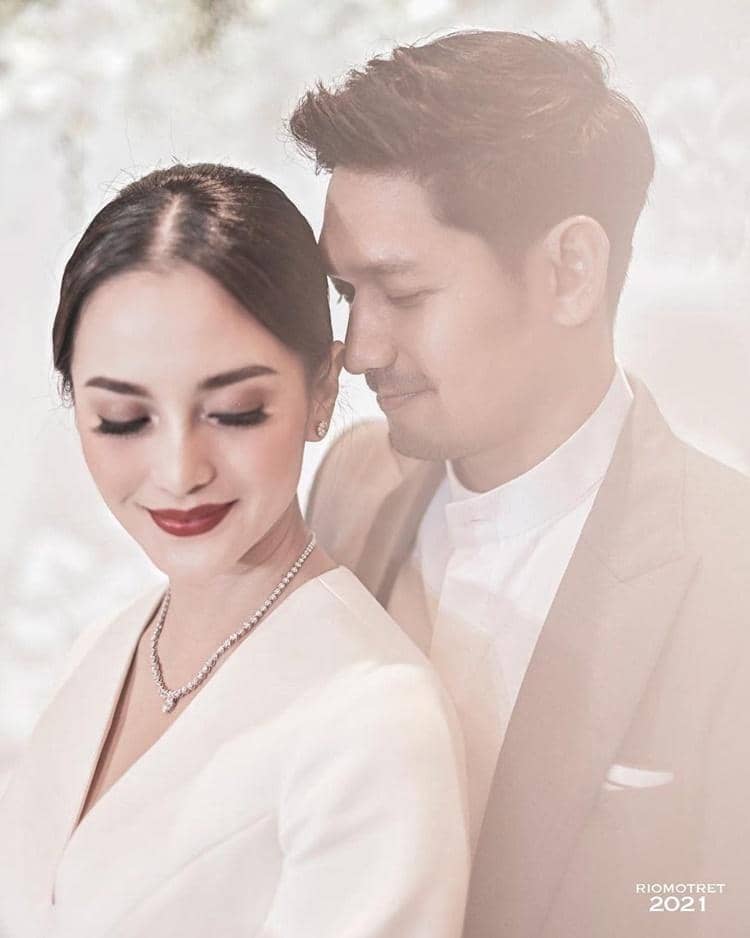 Instagram.com/ririnekawati, riomotret