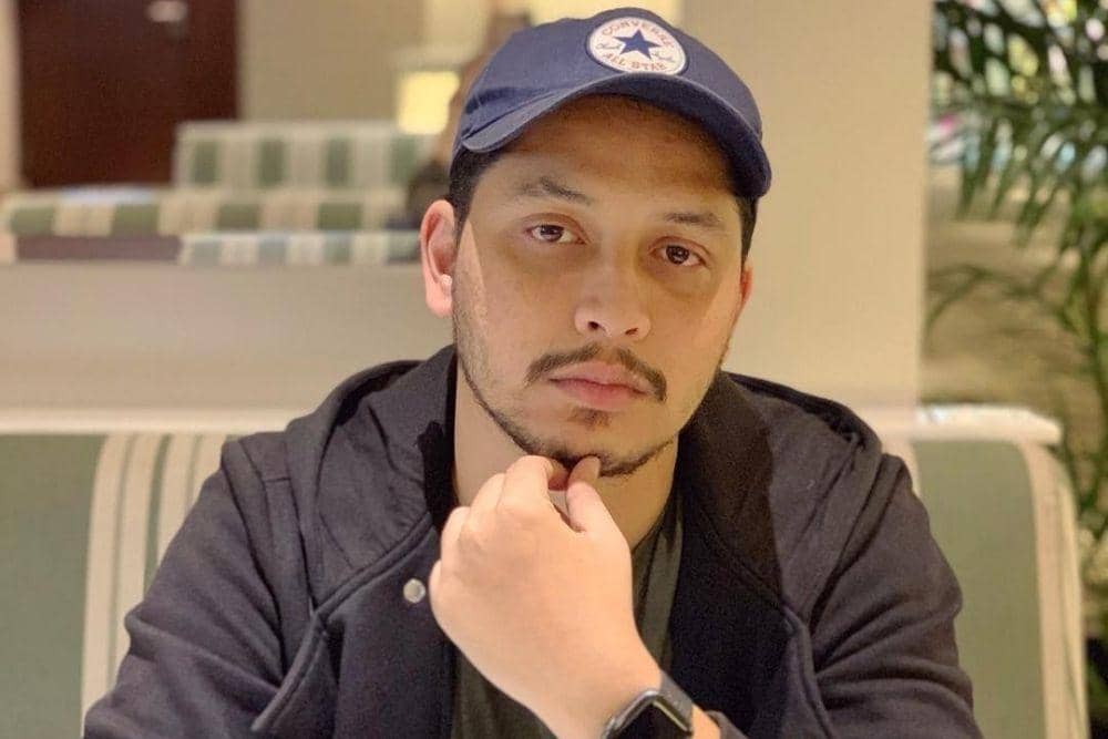 instagram.com/d_kadoor