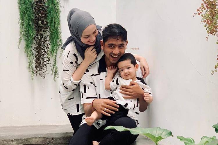 Instagram.com/putriannesaloka