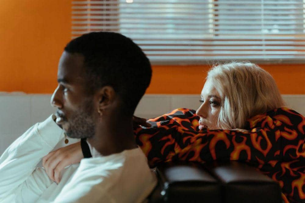 Ilustrasi selingkuh (pexels.com/@cottonbro)