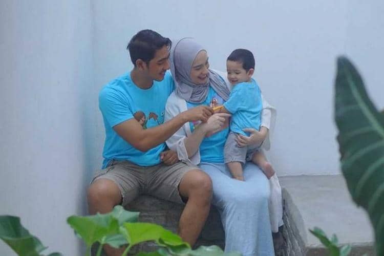 Instagram.com/putriannesaloka