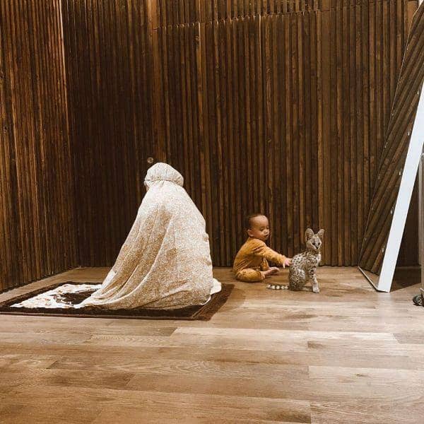 instagram.com/rachelvennya