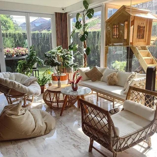 instagram.com/rachelvennya