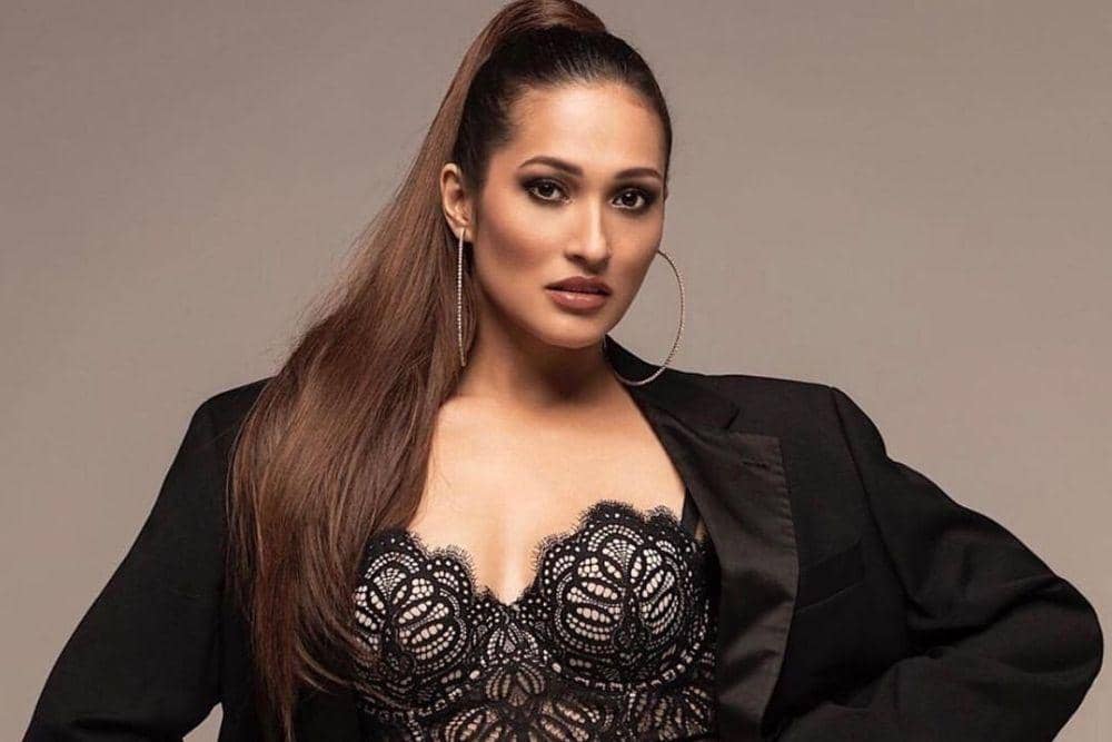 instagram.com/kareninaanderson