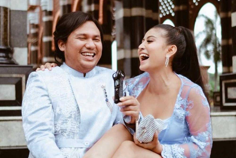 Friendship Goals! Begini 9 Momen Akrab Awkarin dan Keanu Angelo