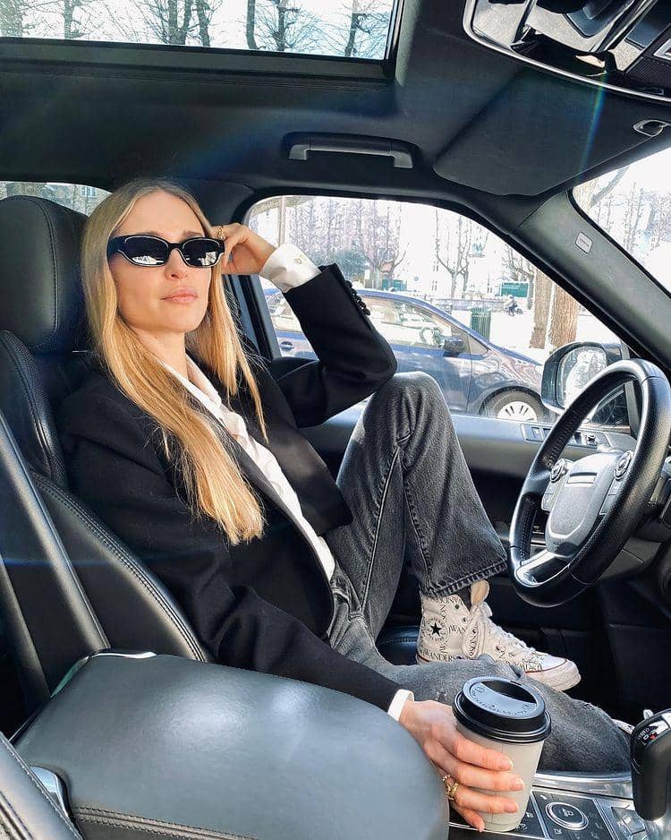 instagram.com/pernilleteisbaek