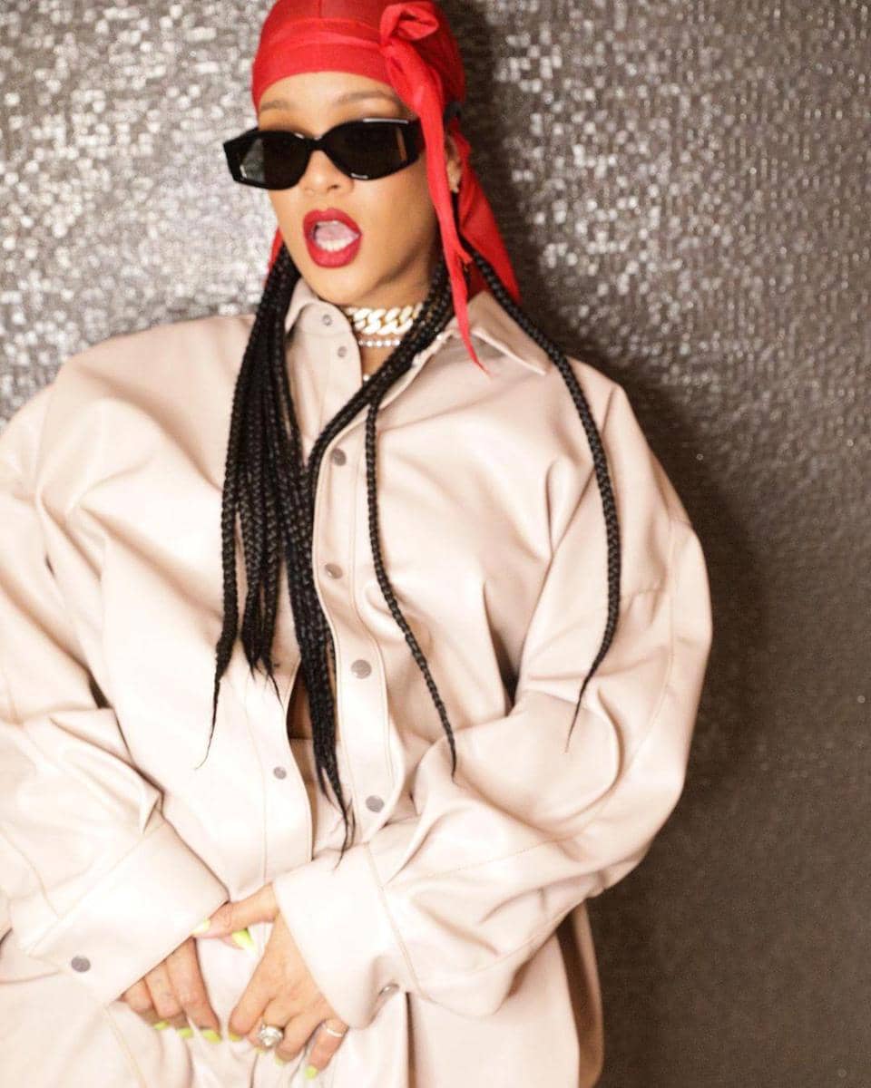 instagram.com/badgalriri