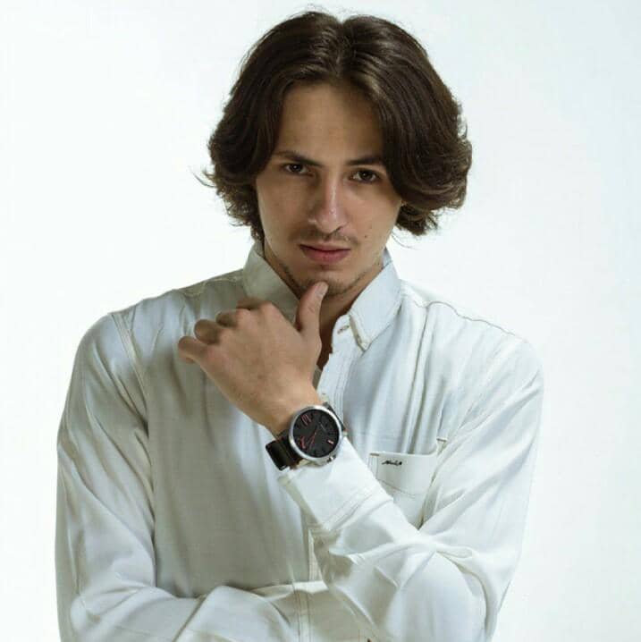 instagram.con/dylancarr8