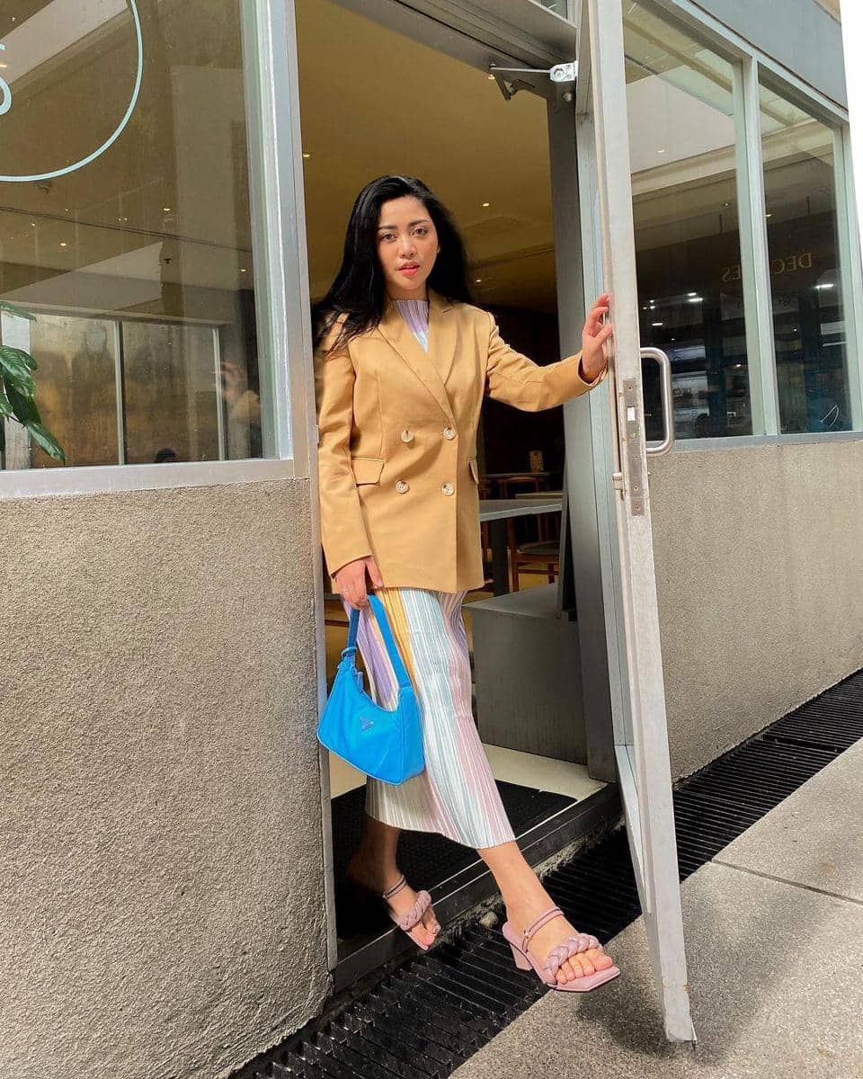 instagram.com/rachelvennya