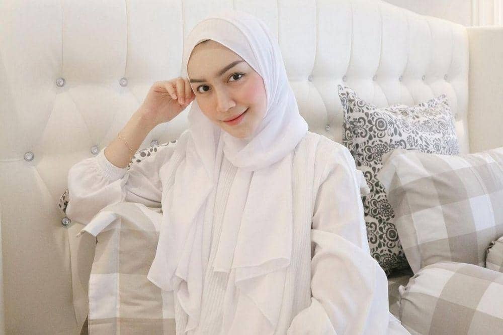 instagram.com/melodyprima