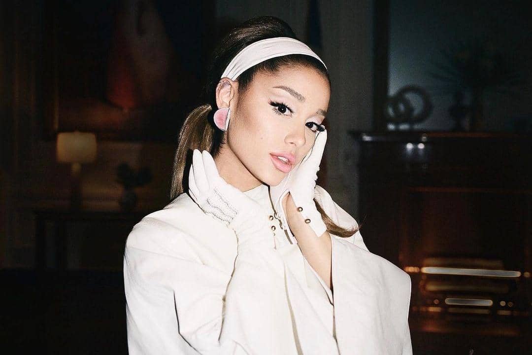 instagram.com/arianagrande