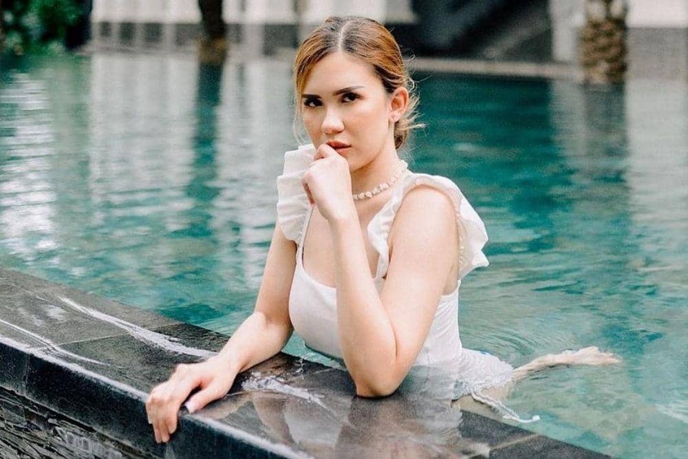 instagram.com/michellejoan_