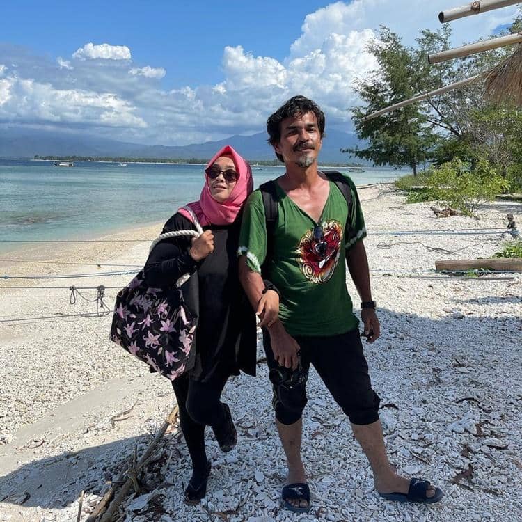 Instagram.com/rinagunawan74