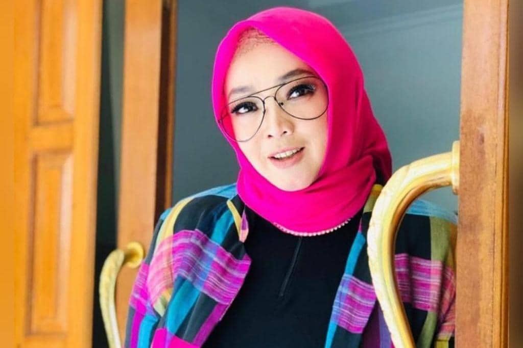 Instagram.com/rinagunawan74